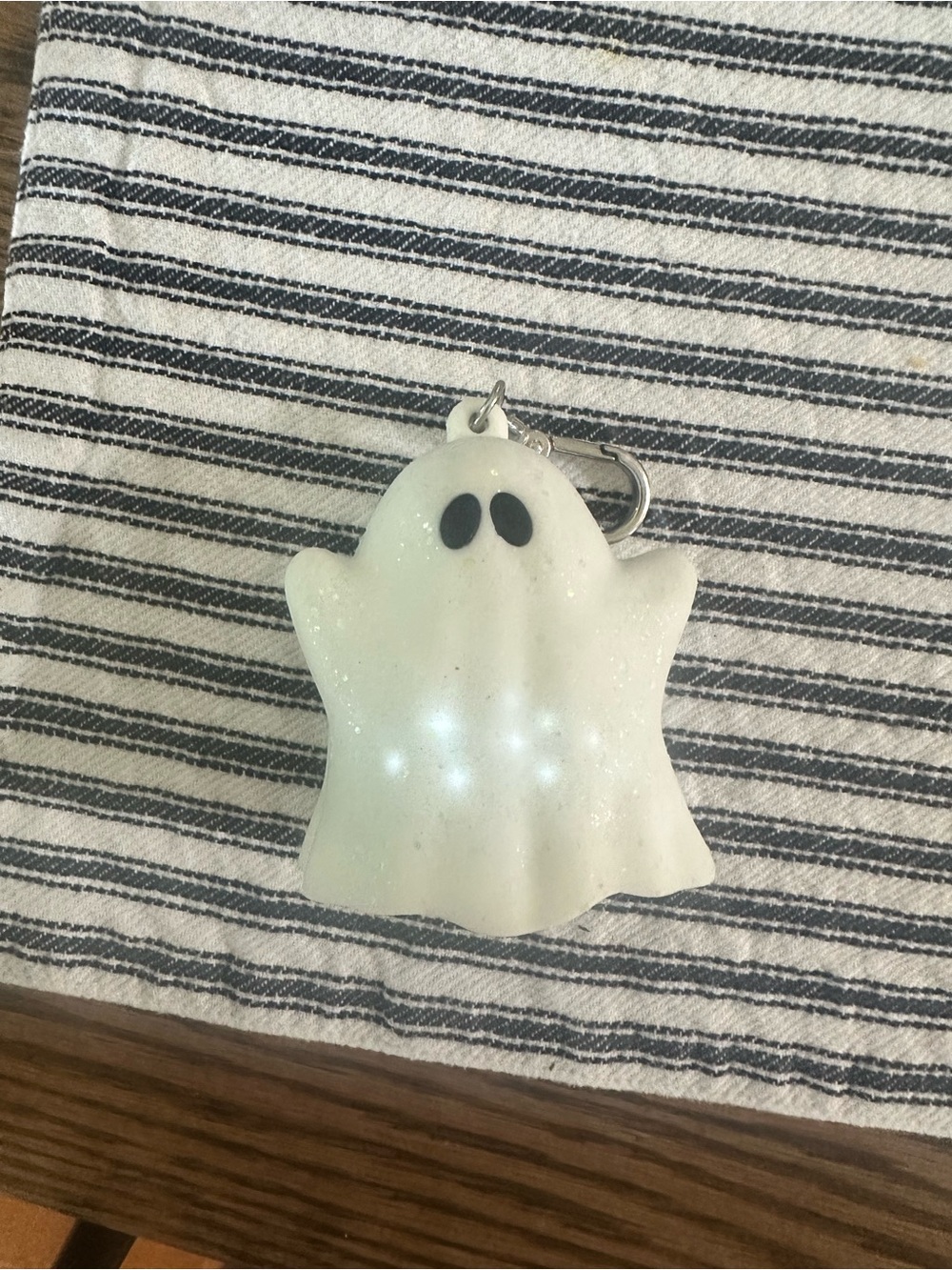 Rare Bath and body works hand sanitizer holder light up White Ghost Keychain